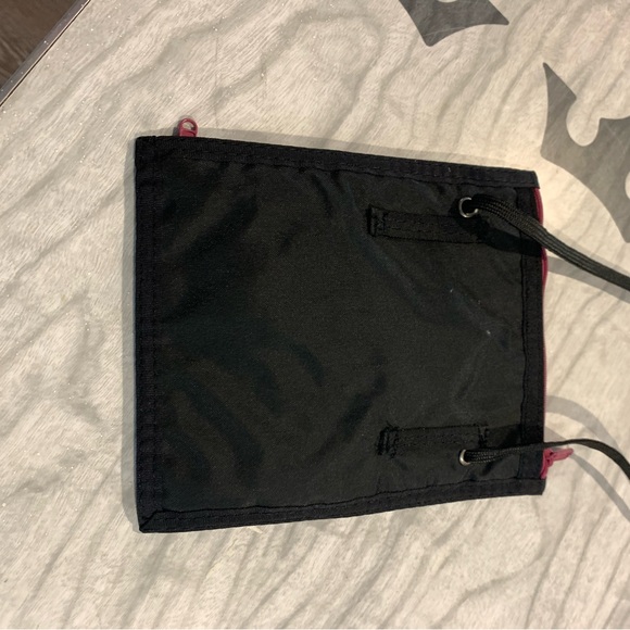 Vintage Y2K 90’s ADIDAS crossbody/ Fanny pack with 3 compartments - Picture 3 of 10